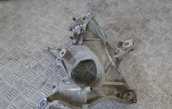 Audi A4 S4 B9 Engine mount bracket 8W0399295E