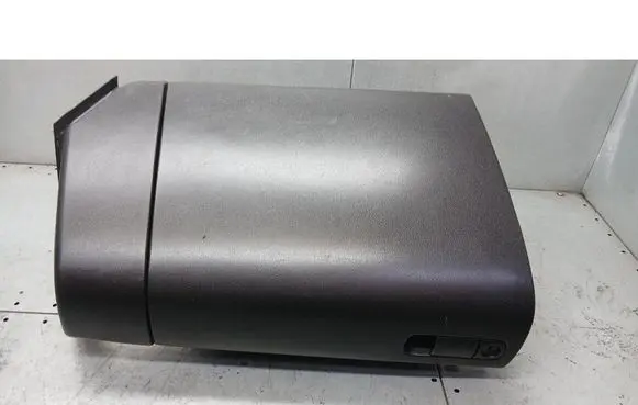 Mazda 3 I Glove box