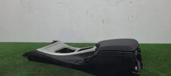 BMW 3 E90 E91 Center console 