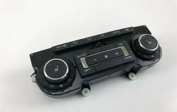 Skoda Octavia Mk2 (1Z) Climate control unit 3T0907044AS H1574