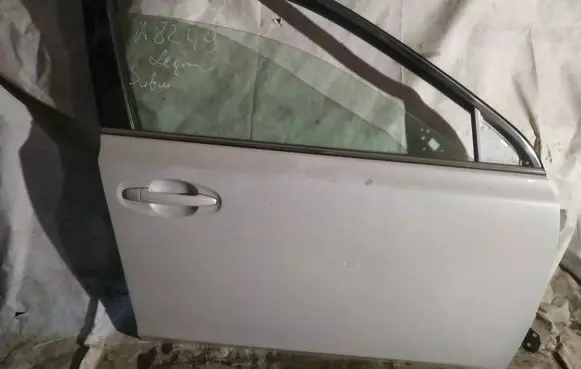 Subaru Legacy Front door baltos