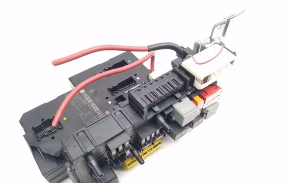 Mercedes-Benz E C207 W207 SAM control unit A2129060005