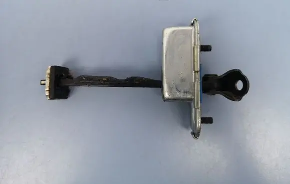 Hyundai Tucson TL Rear door check strap stopper