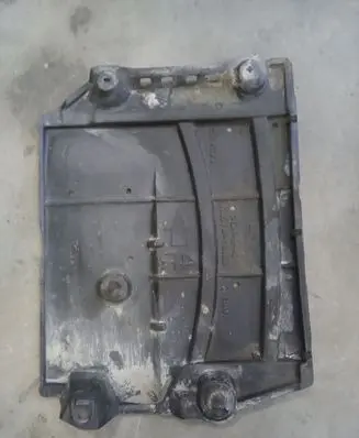 Toyota Prius+ (ZVW40) Center/middle under tray cover 5816747050