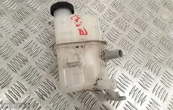 Toyota Prius (XW30) Coolant expansion tank/reservoir 