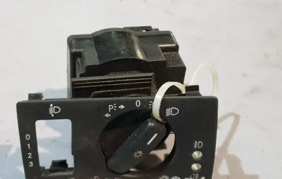 Mercedes-Benz A W169 Light switch 1695451504 0460836