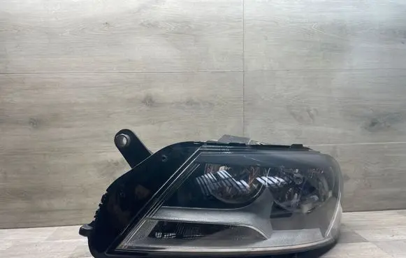 Volkswagen PASSAT B7 Headlight/headlamp dust cover 0844111G5L