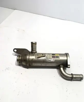 Land Rover Discovery 3 - LR3 EGR valve cooler 4R8Q9Y493BJ 51600008