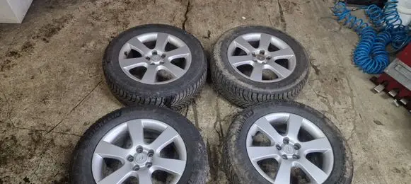 Hyundai Santa Fe R18 alloy rim 529102B180