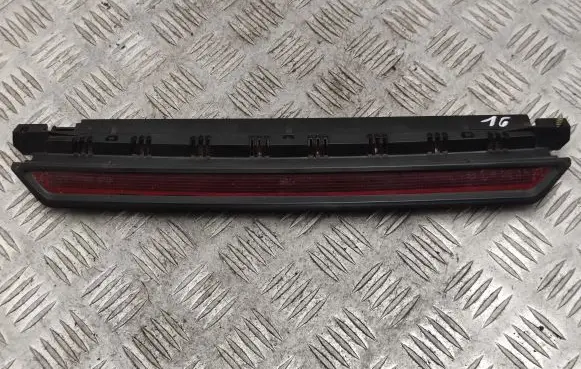 Volkswagen PASSAT B5 Third/center stoplight SAEU396D0T