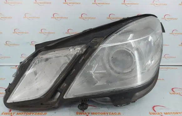 Mercedes-Benz E W212 Headlight/headlamp A2128201959KZ