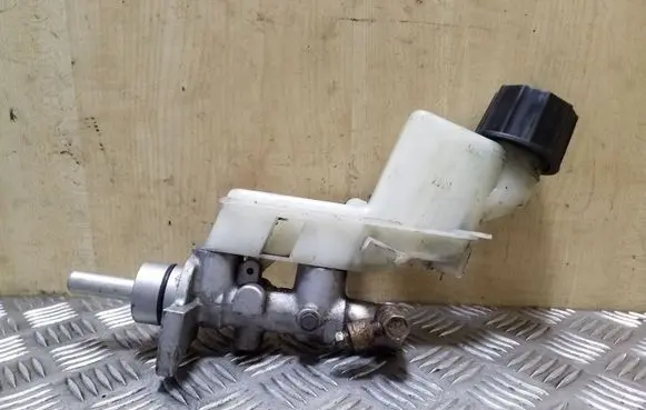 Mazda 6 Master brake cylinder