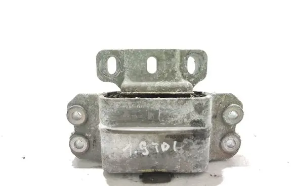 Skoda Octavia Mk2 (1Z) Engine mount bracket 1K0199555