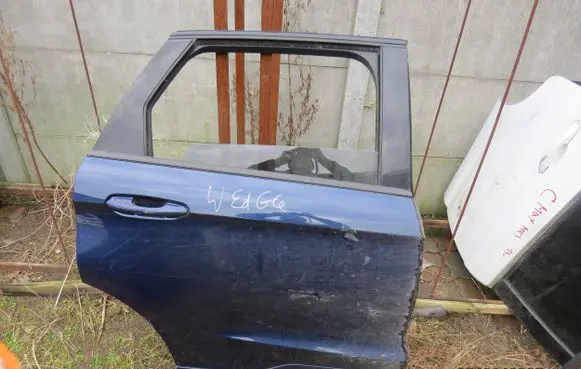 Ford Edge II Rear door