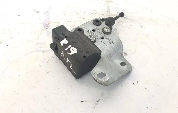 BMW 3 E46 Vent window/glass motor 8238744 51358238744