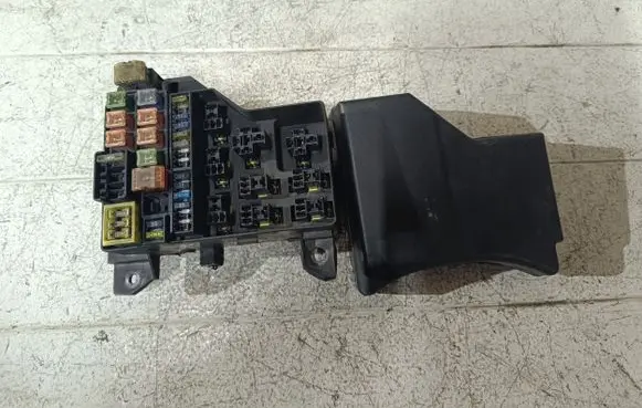 Volvo S40, V40 Fuse module 30859714