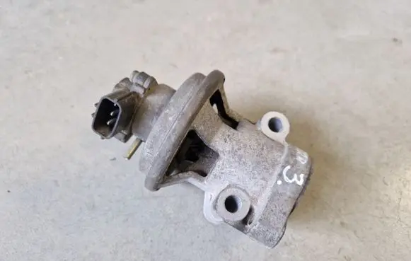 Mitsubishi Pajero Sport I EGR valve