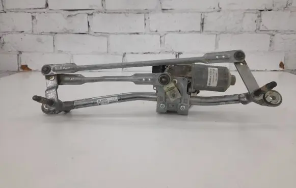 BMW X1 F48 F49 Front wiper linkage and motor 7350657 0390243525