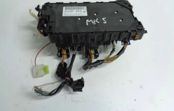 Ford Mondeo MK V Fuse box set FU5T-15604-CFC FU5T15604CFC A2C7534420250