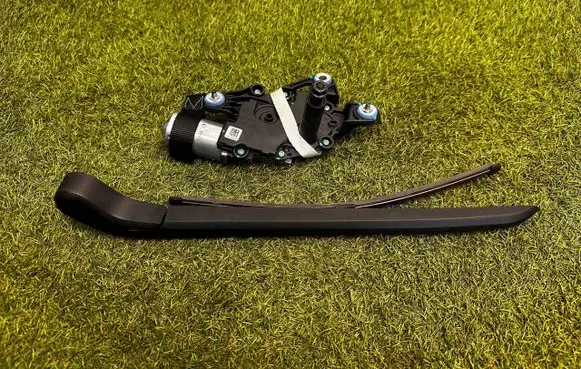 Volvo XC60 Rear window wiper motor W000076724 31108605 W000076729A