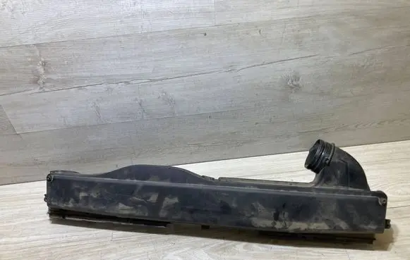 Skoda Octavia Mk3 (5E) Air intake duct part 5Q0129254B