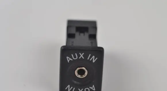 Volkswagen Golf V AUX in-socket connector 5M0035724