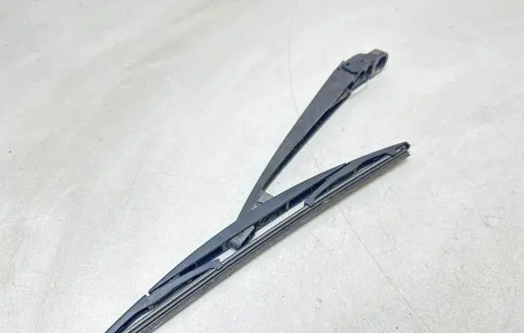 Mitsubishi Outlander Rear wiper blade arm 35622