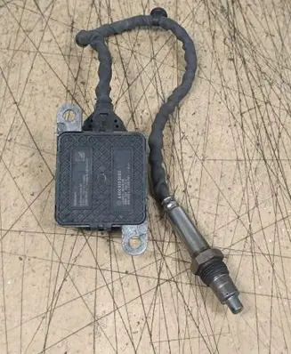 Mercedes-Benz E W213 Lambda probe sensor A0009053009