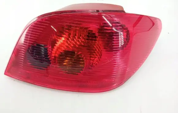 Peugeot 307 Rear/tail lights 89025500