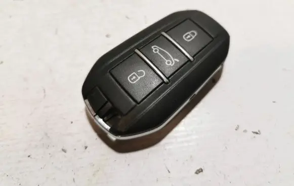 Peugeot 508 RXH Ignition key/card 