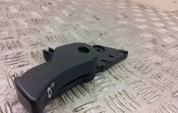 BMW 2 F22 F23 Engine bonnet (hood) release handle 7221914