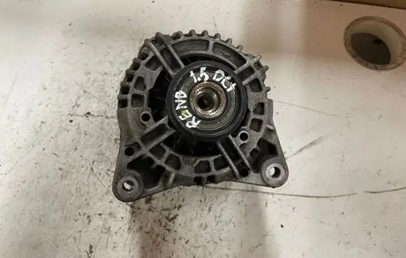 Renault Scenic II - Grand scenic II Generator/alternator 0124525082 8200390667