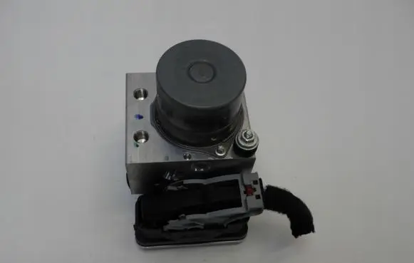 Nissan Qashqai J12 ABS Pump 476606UB0C