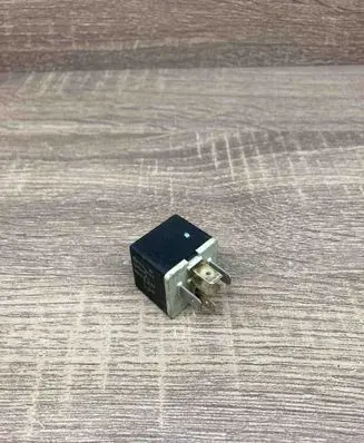 Opel Vectra B Other relay 90191753 38697