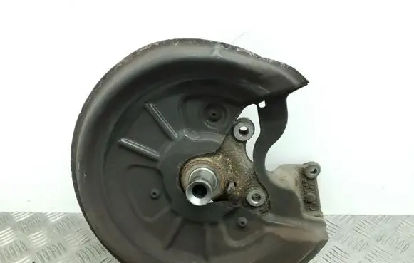 Volkswagen Golf Plus Rear wheel hub 1K0436AB