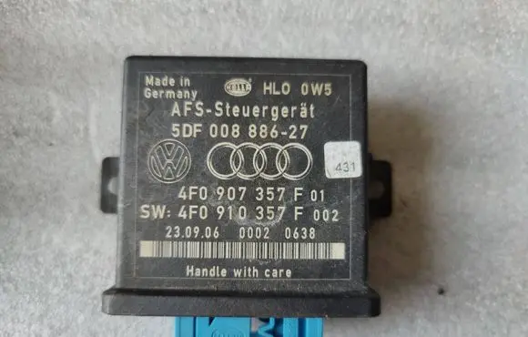Audi Q7 4M Light module LCM 4F0907357F 5DF00888627 4F0910357F