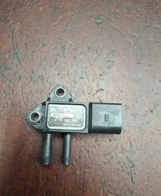 Volkswagen PASSAT B6 Air pressure sensor 0281002710
