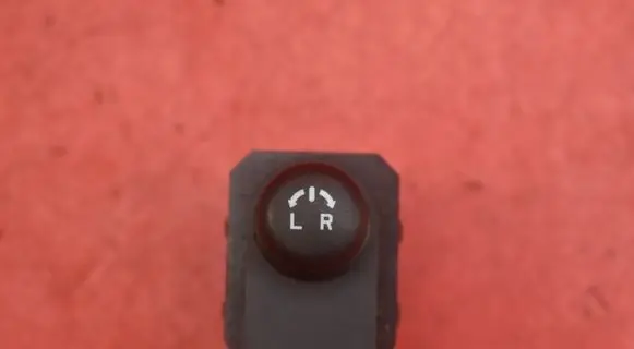 Suzuki Grand Vitara I Mirror heating switch 
