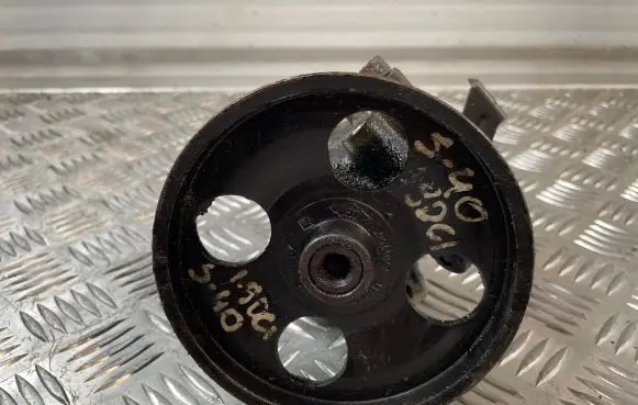 Volvo S40, V40 Power steering pump 8200071050