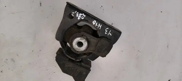 Toyota Yaris Gearbox mount 
