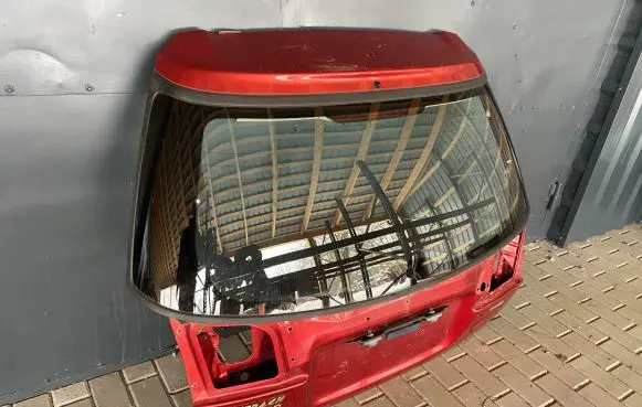 Subaru Outback Tailgate/trunk/boot lid