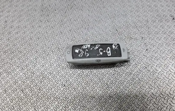 Volkswagen PASSAT B5.5 Rear seat light 3B0947291