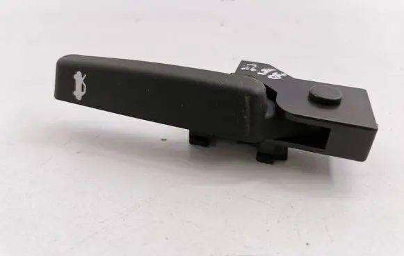 Opel Astra J Engine bonnet (hood) release handle