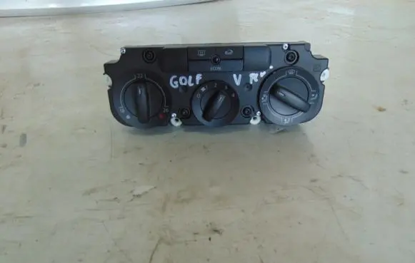 Volkswagen Golf Plus Climate control unit 5M1820045