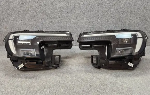 Ford Explorer EV Headlights/headlamps set R2KB13E017CHSCZ R2KB13E016CH
