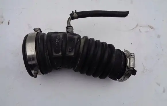 Nissan Juke I F15 Air intake hose/pipe