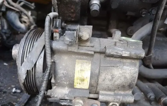 Ford Mondeo Mk III Air conditioning (A/C) compressor (pump)