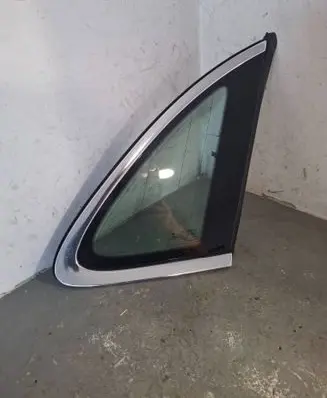 Porsche Macan (95B) Rear side window 95B845298 95B845298XQ
