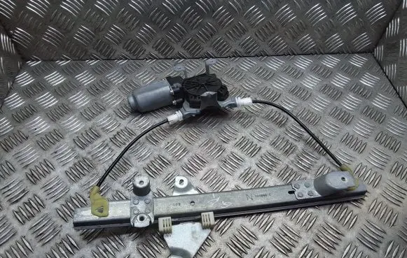 Nissan Qashqai+2 Rear door window regulator with motor 402191A