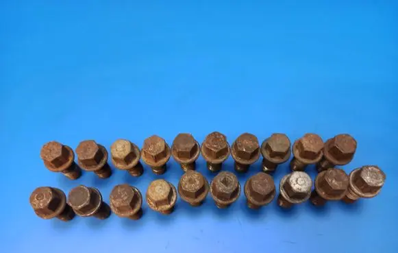 Mercedes-Benz E W211 Nuts/bolts M14X15X50